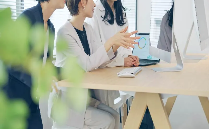 Image of hearing and meeting