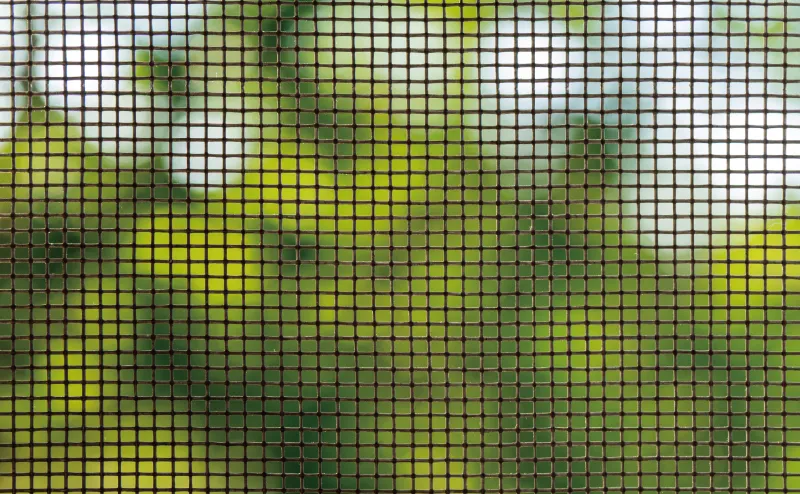 メッシュで虫の侵入を防いでいる